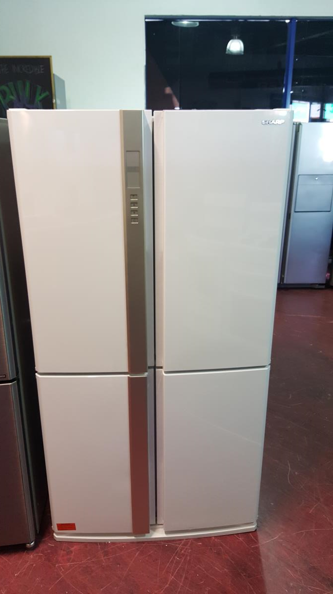 SHARP 624L WHITE DOUBLE-DOOR F/F (REFURB)